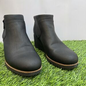 Dr. Scholl’s Women’s Bianca Wedge Ankle Boots Brown Faux Leather Zip Booties